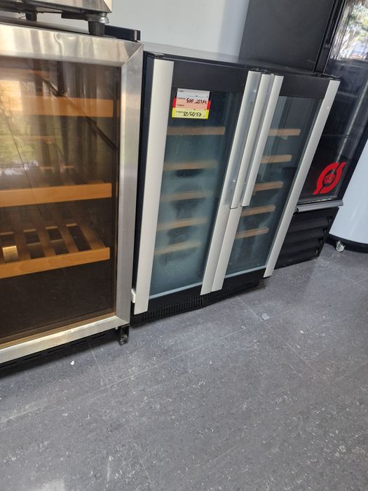 Винен хладилник Lg Side by side