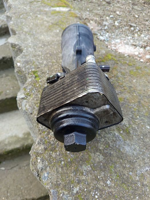 Корпус маслен филтър