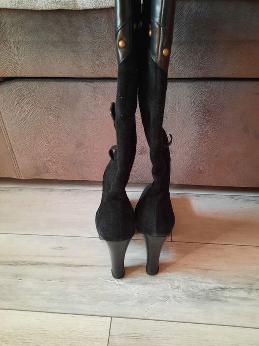 Cizme dama din piele întoarsă!