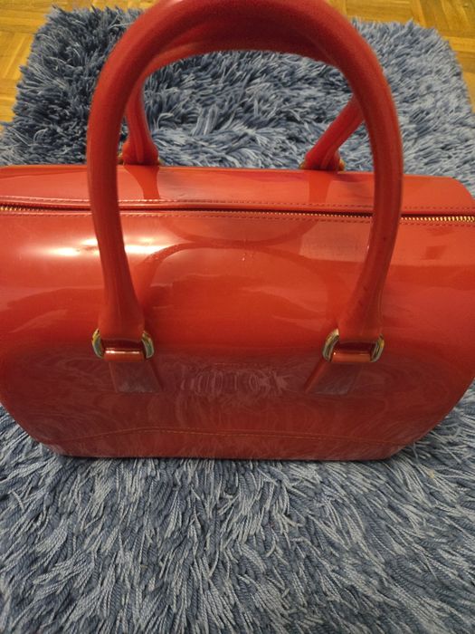 Куфарче, Furla-червен цвят