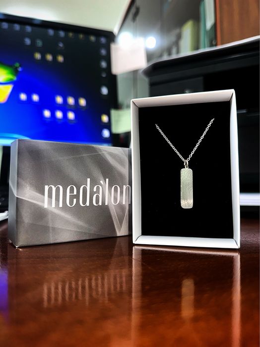 Продам медальон