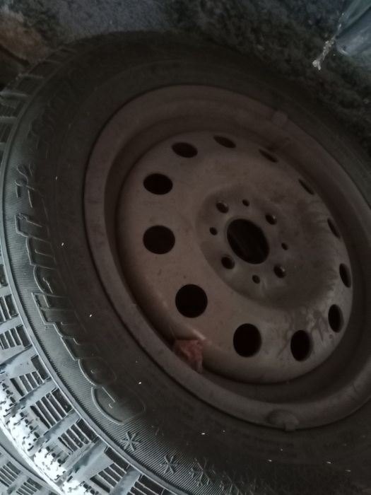 Продам резину с дисками,стояла на гранте,или обмен на 16лето