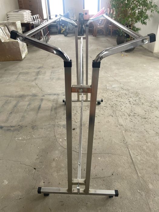 Вешалка напольная двойная