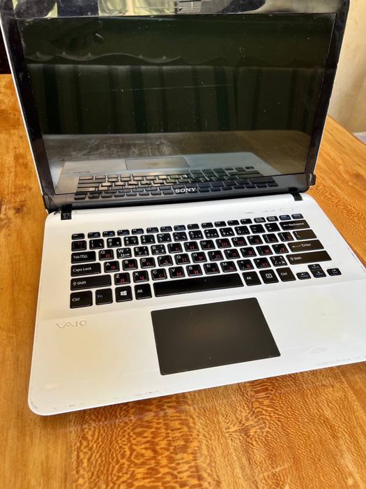 Продам оригинальный ноутбук Sony VAIO