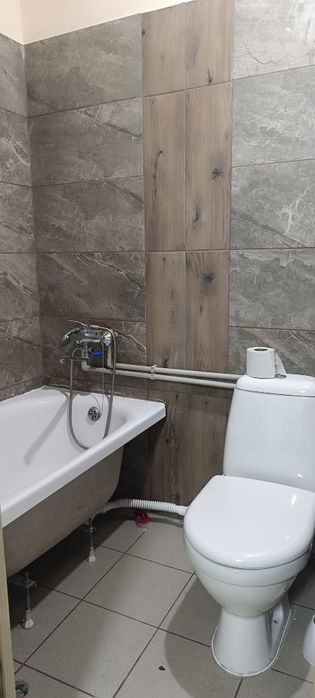 Квартира в частном доме кухня студия .