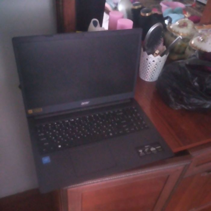 Ноутбук Noutbuk.