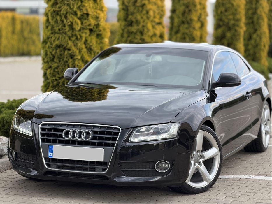 Audi / A5 Coupe 2.0 TDI