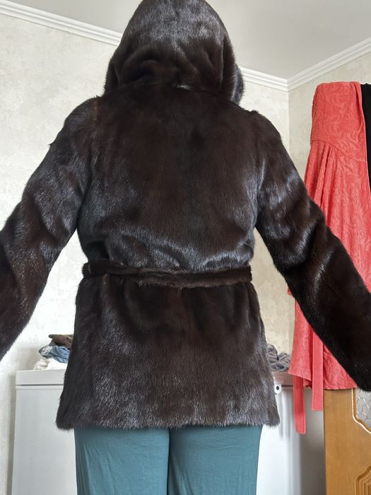 Продам норковую шубу