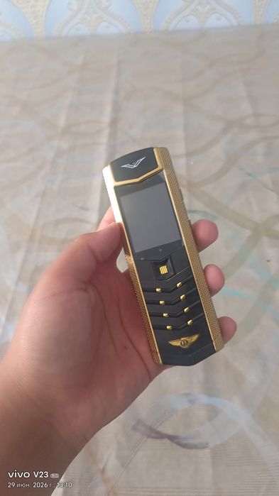 телефон верту новый