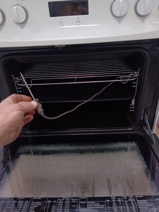 Уникална печка с керамичен плот Voss Electrolux с 2 години гаранция