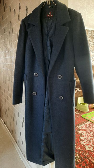 Продам пальто демисезон 5000 тг