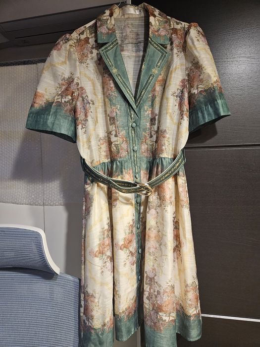 Дамска рокля топ-модел