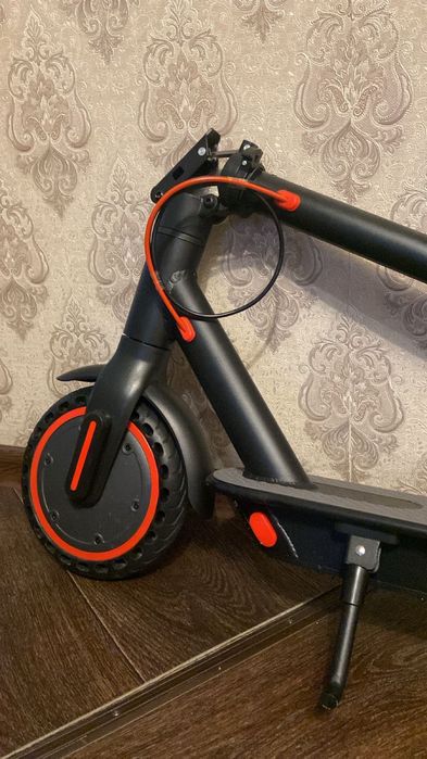 Продам электросамокат
