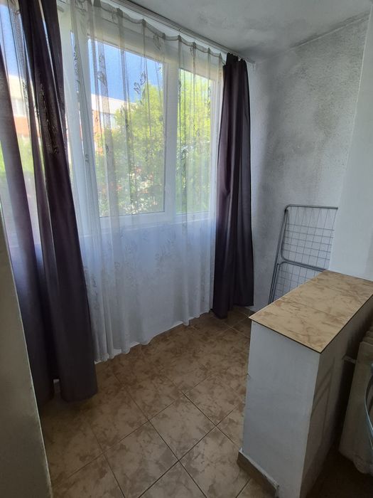 Închiriez  garsoniera  confort  I