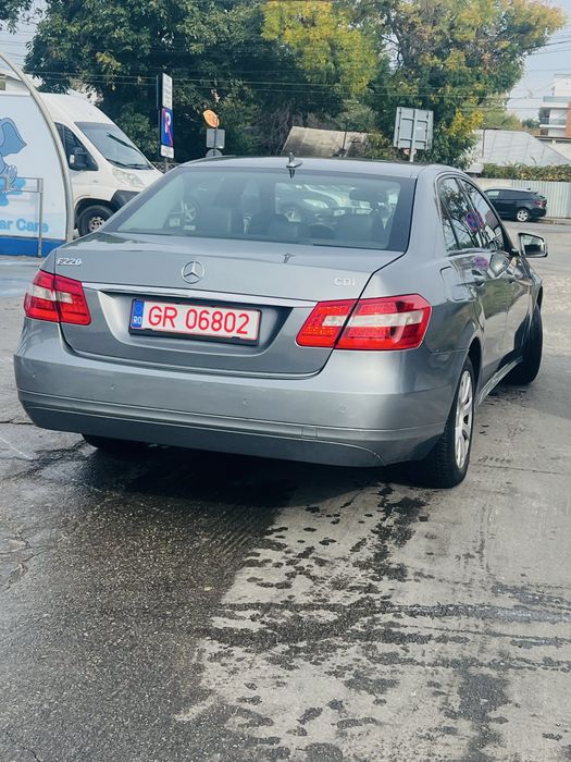 MERCEDES-BENZ E-Class 2010 — imagine 4