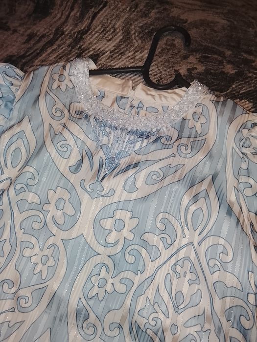 Продам платье  цена договорная