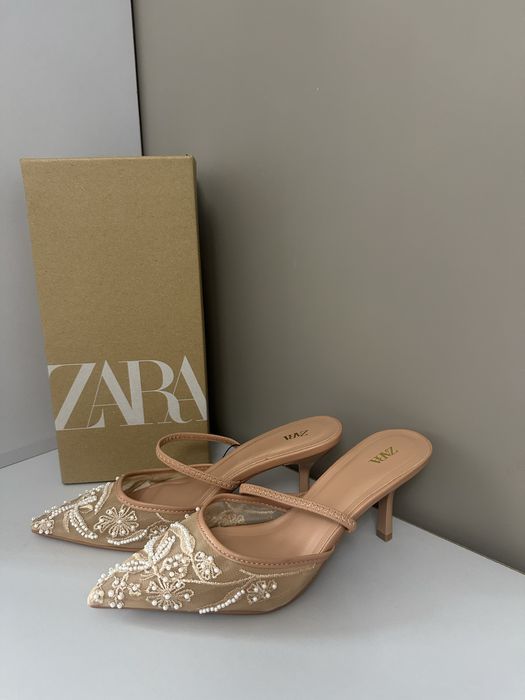 Женские новые босоножки