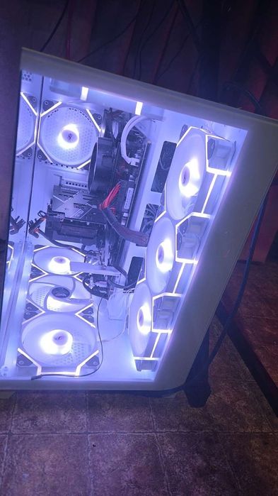 Геймърски компютър ryzen 5 5600 + rtx 3060 12gb  В гаранция!