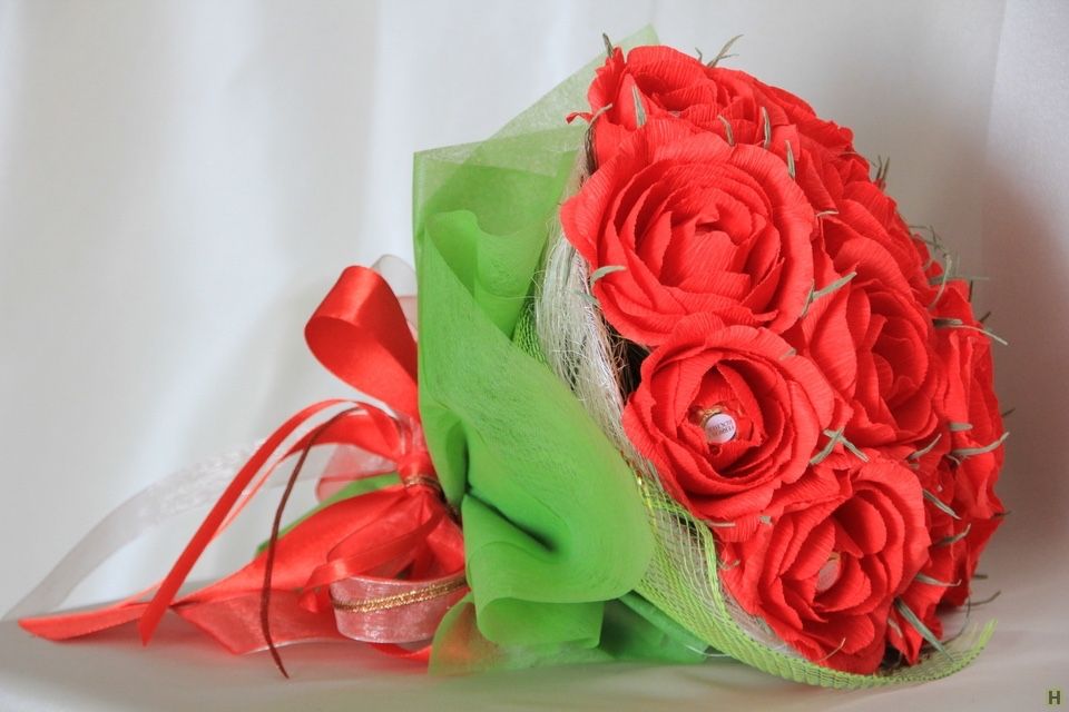 Сладкий букет из конфет