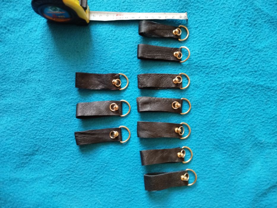 Кожени ключодържатели - 10бр. цена 5 евро.