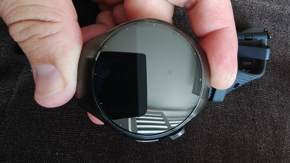 Часовник Huawei watch 5