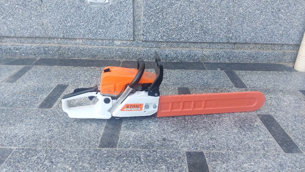 Продаётся бензопила, новый