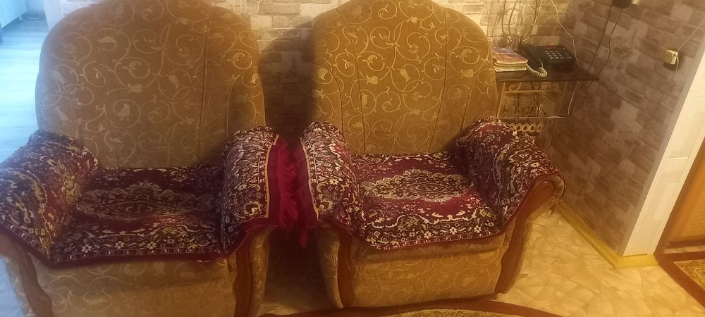 ПРОДАМ 2 кресла!!