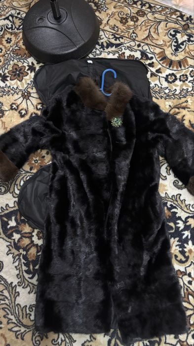 Продам норковую шубу