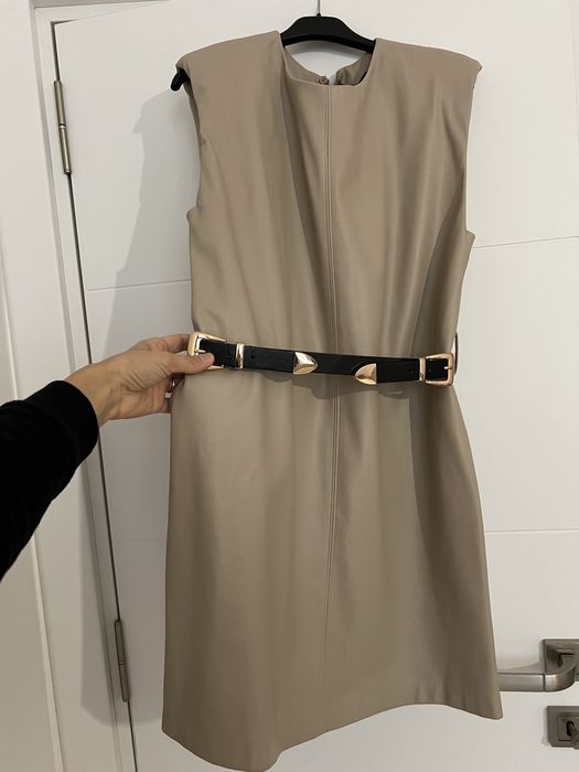 Официални и ежедневни рокли и гащеризони