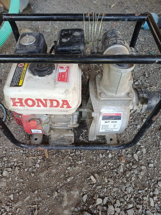 Vând motopompă Honda WT40X în stare bună de funcționare!