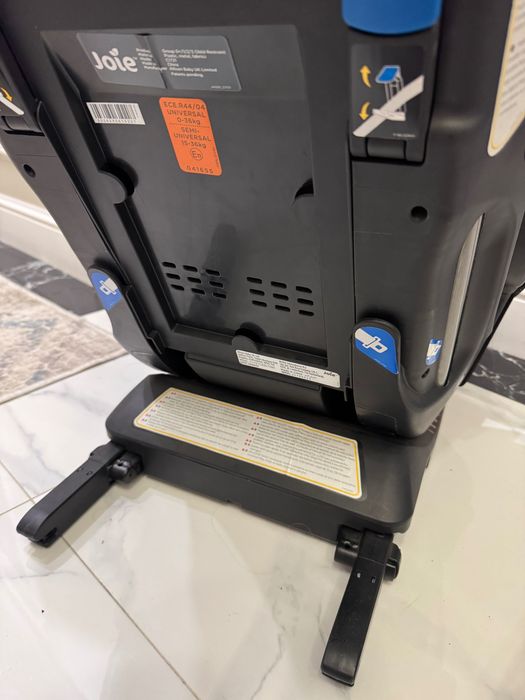 Продам автокресло Joie verso isofix