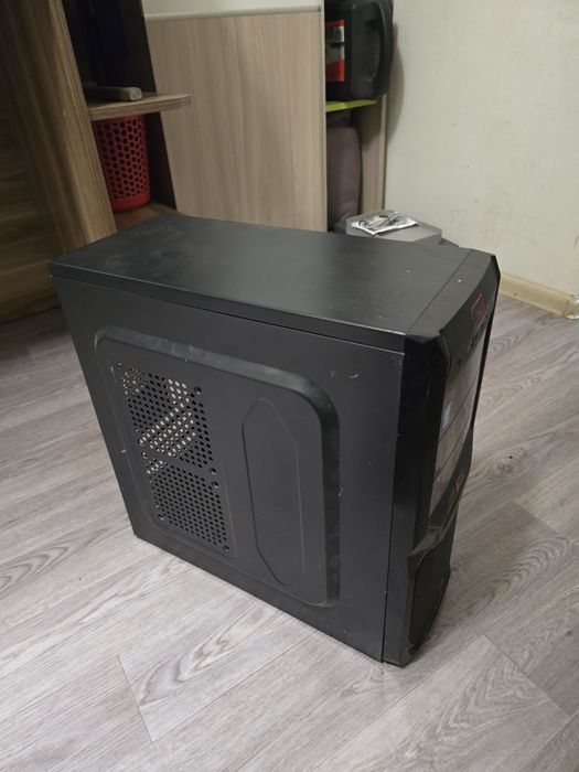 Корпус для компьютера aerocool