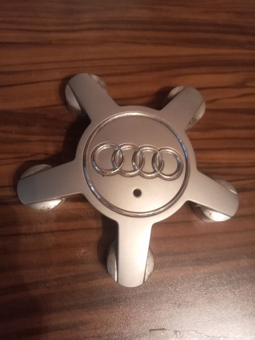 Колпачки Заглушить на диски.