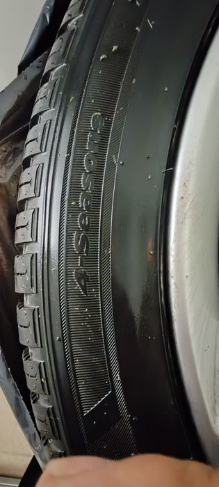 Vand roti de iarna all season Hancock 215/45/17  2022