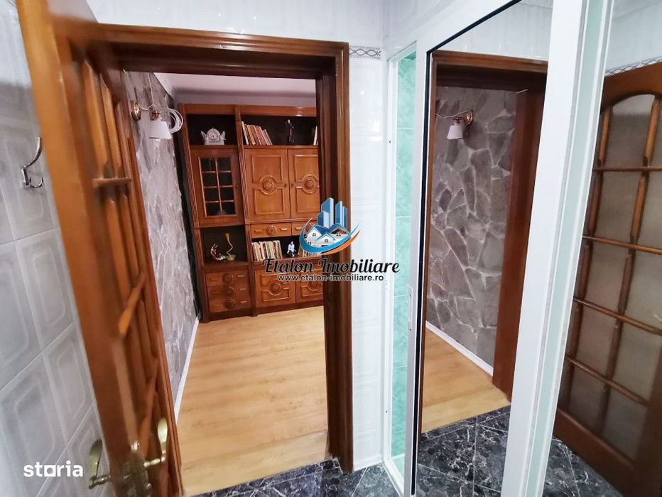 Apartament 2 camere, etaj 1, ultracentral, zona Muzeu Piatra Neamt