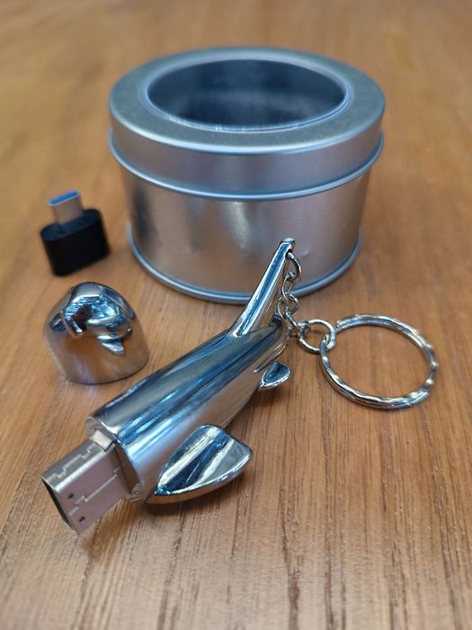 Флешка с самолет