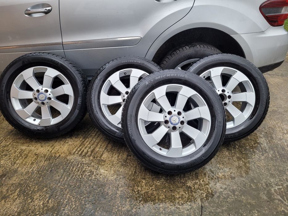 Jante 18  originale Mercedes cu cauciucuri Michelin