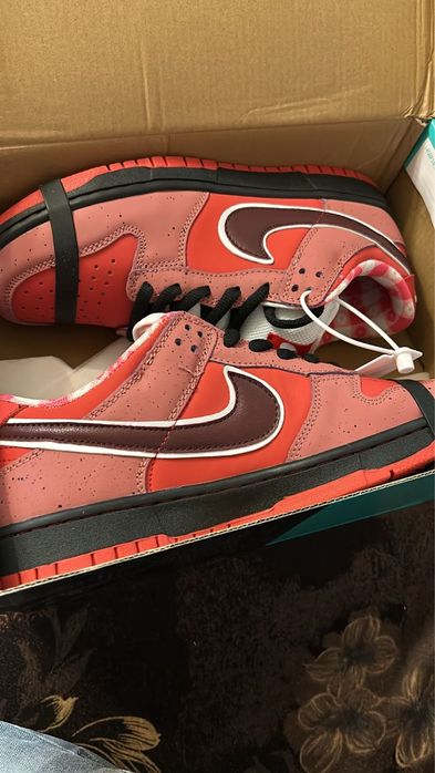 Продам кроссовки Nike