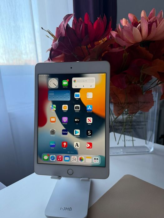 VAND Ipad mini 4  vanzare DOAR PRIN CURIER.