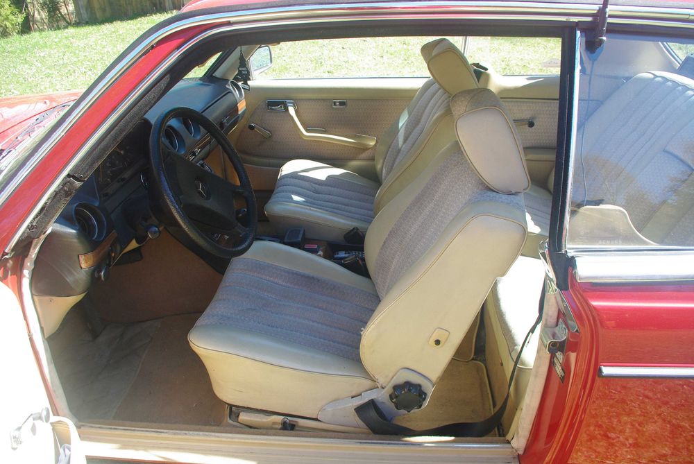 Vand MERCEDES-BENZ W123 280 CE coupe din 1977 cobra VEHICUL ISTORIC