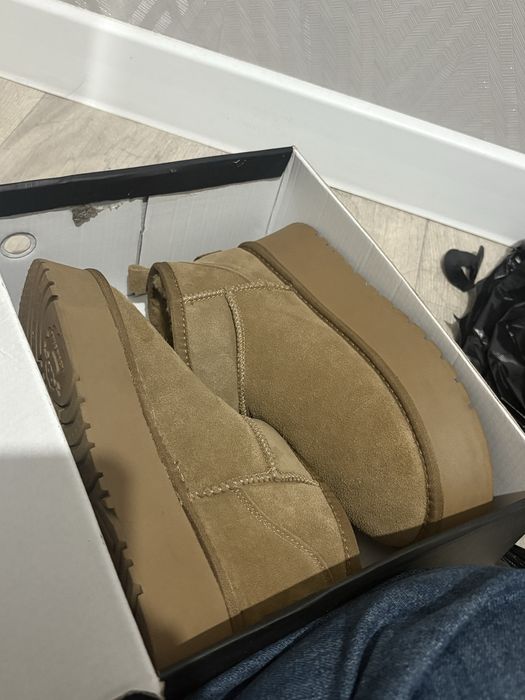 продам угги новые, неношенные