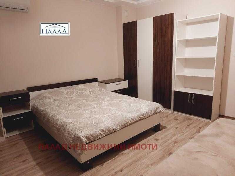 Дава се под наем Тристаен апартамент в Варна, Гръцка махала - 90 кв.м за 850 € - Снимка #7