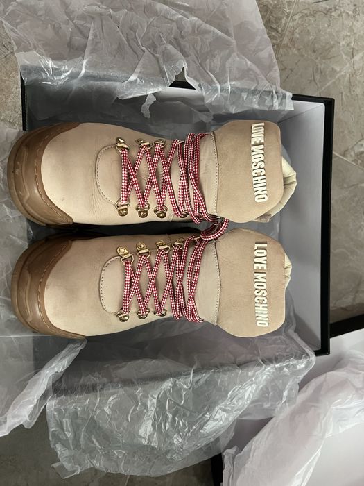 Зимни-боти love moshino