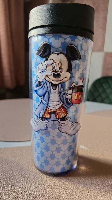 Set 2 pahare din plastic cu capac