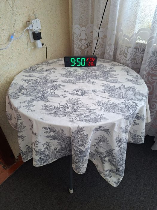 Продам круглый стол