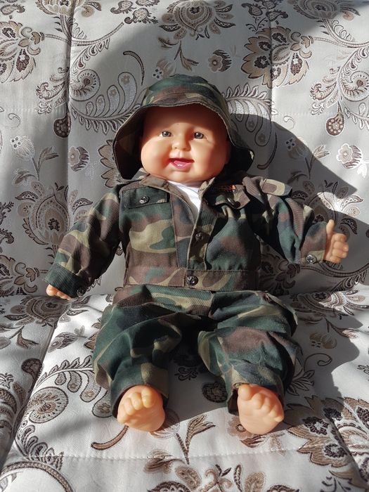 Продам куклу в хорошем состоянии