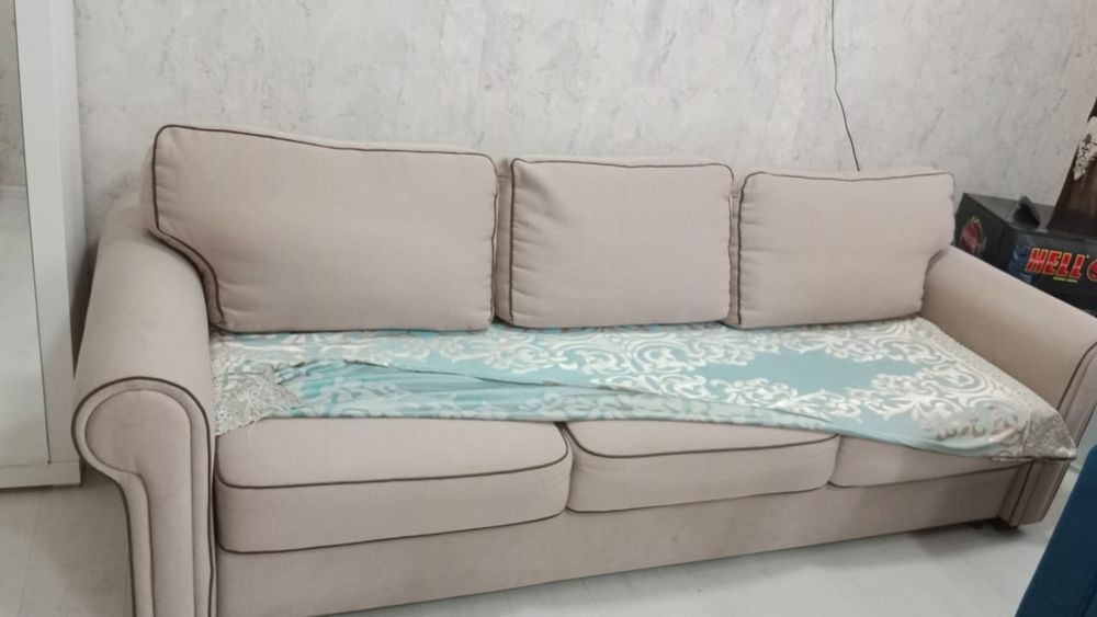 Продаётся диван с креслами