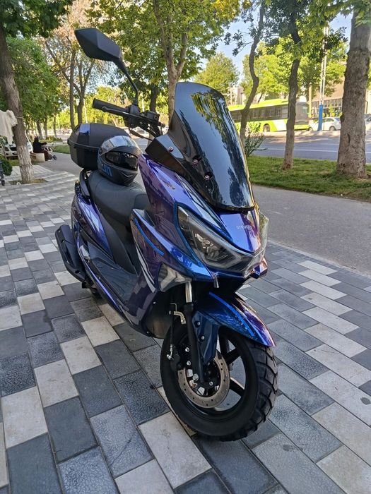 Продаётся Скутер STELMAX