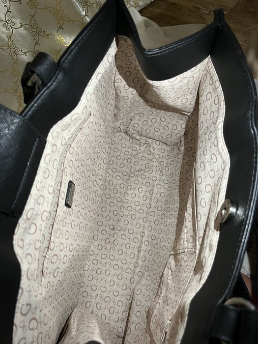 Geanta de umar nouo de culuare neagra  100/100 originala