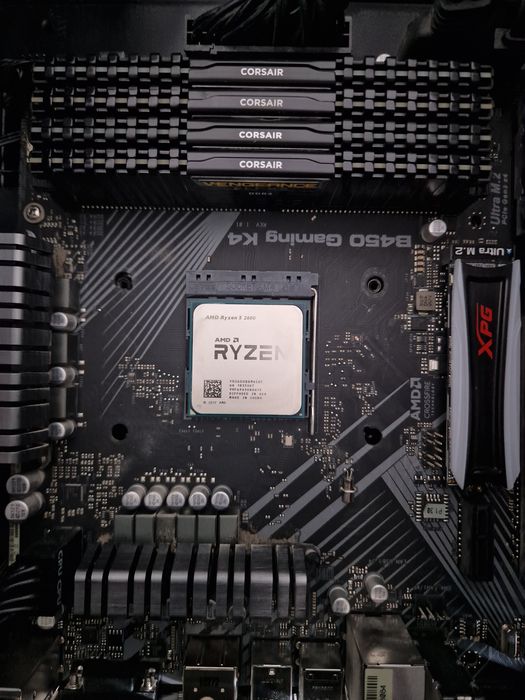 Procesor AMD Ryzen 5 2600 AM4
